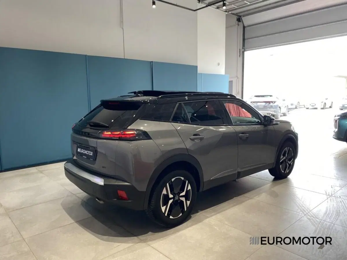 Peugeot 2008 usata a Bari (7)