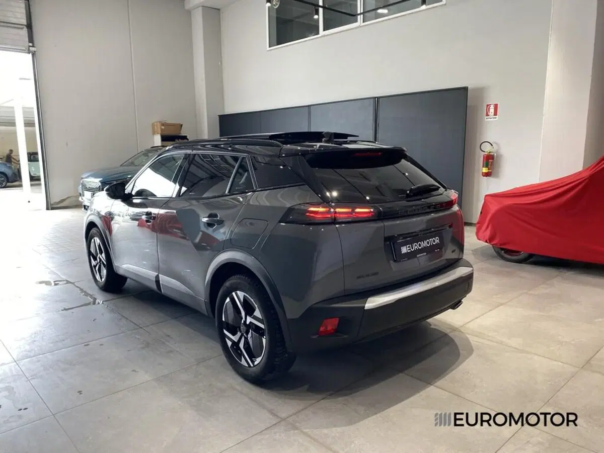 Peugeot 2008 usata a Bari (9)