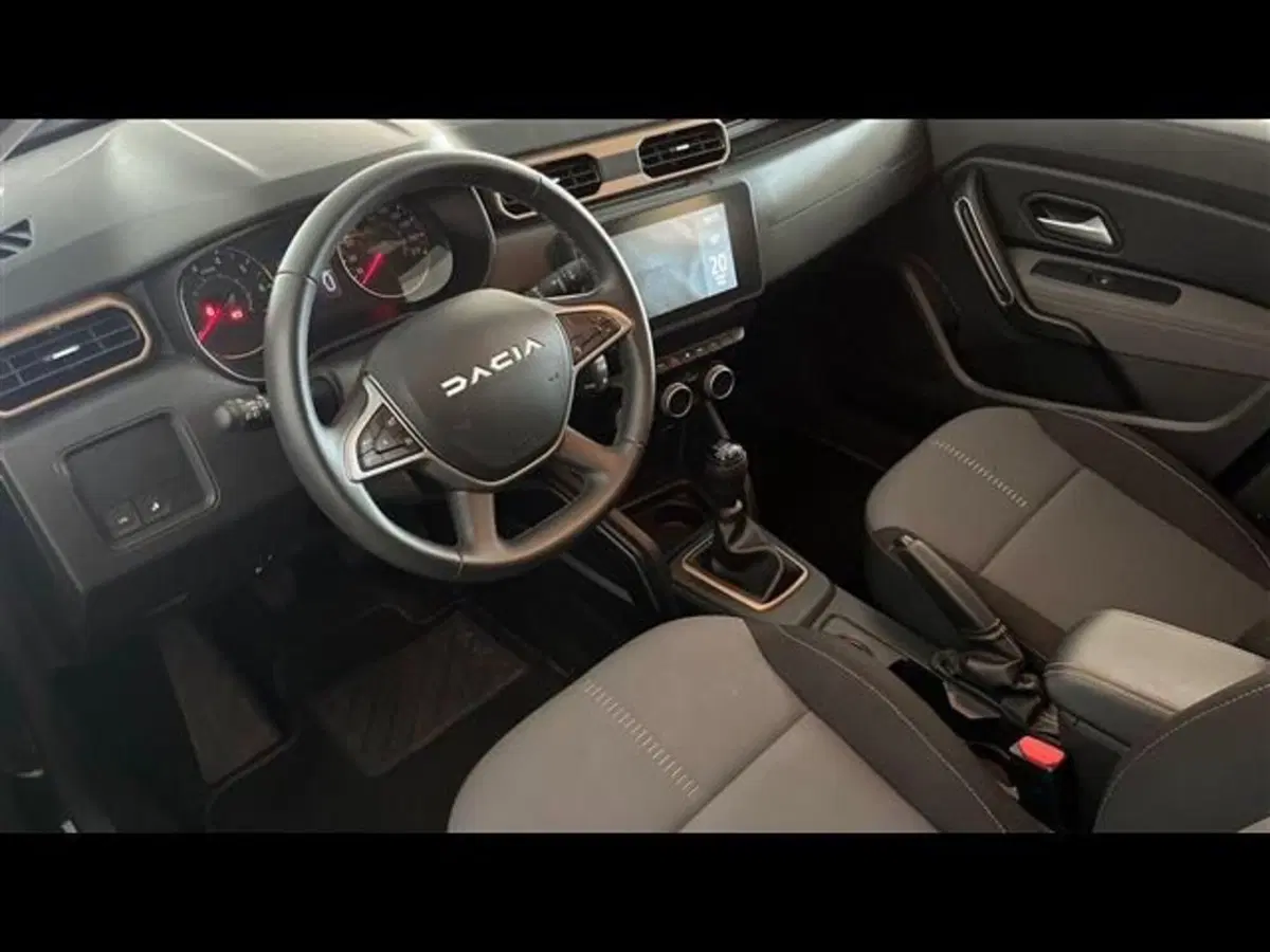 Dacia Duster usata a Firenze (10)