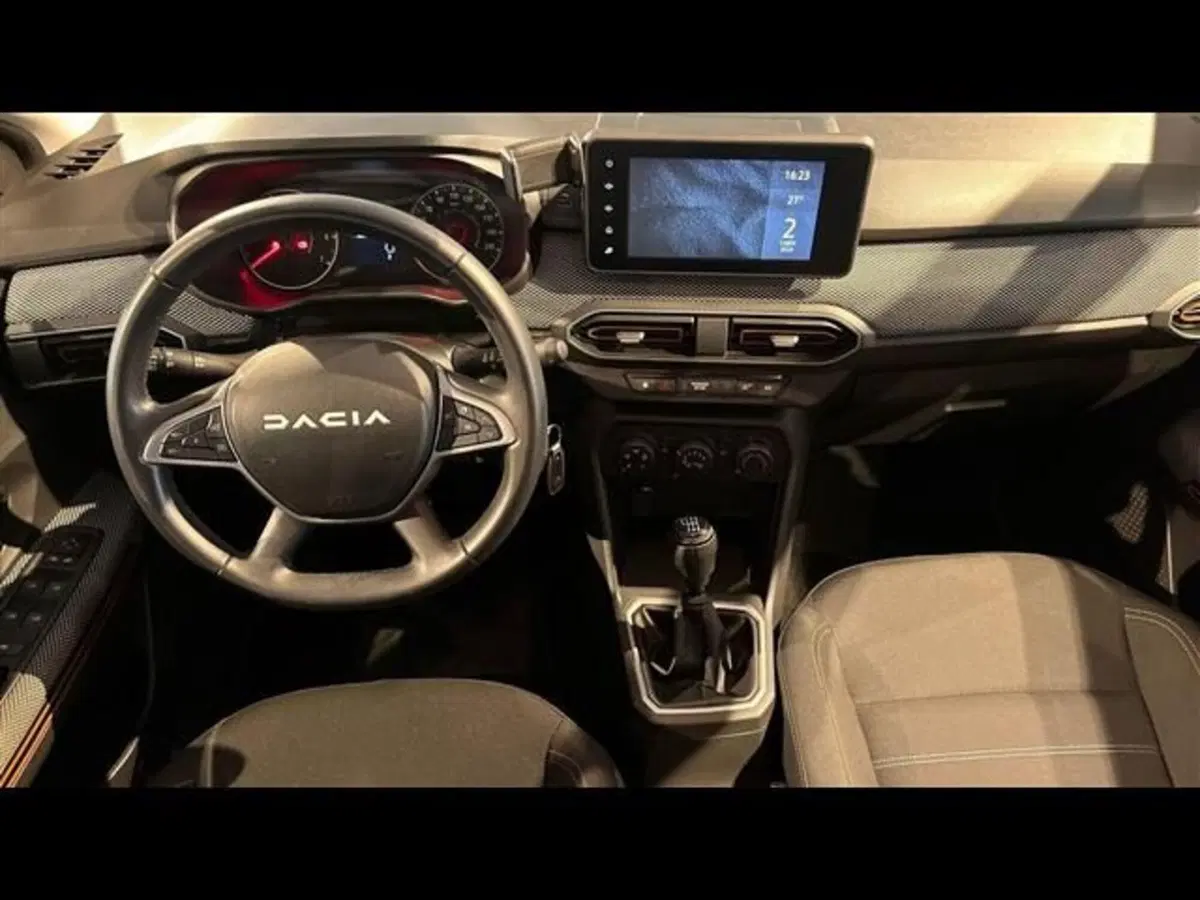 Dacia Sandero usata a Firenze (7)