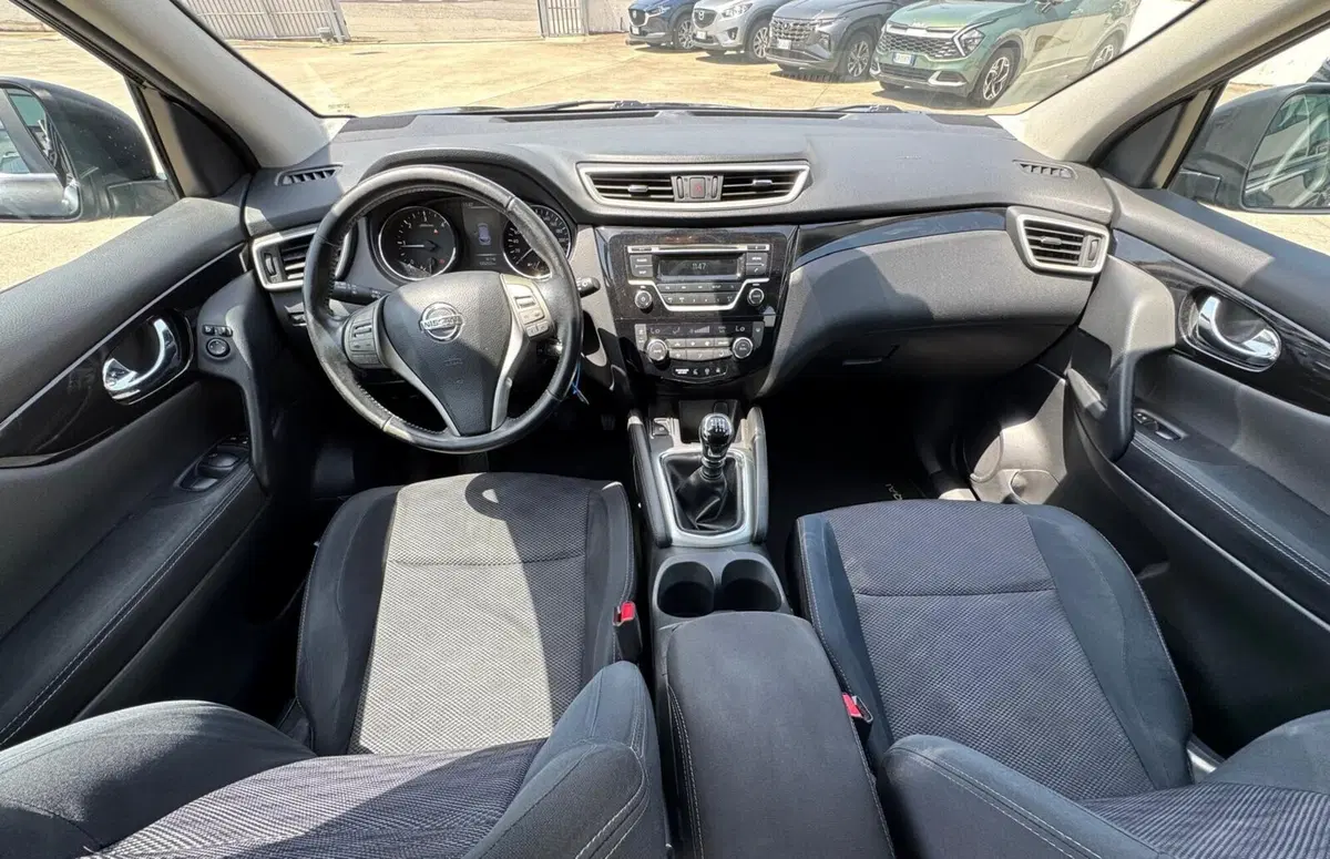 Nissan Qashqai usata a Cosenza (8)