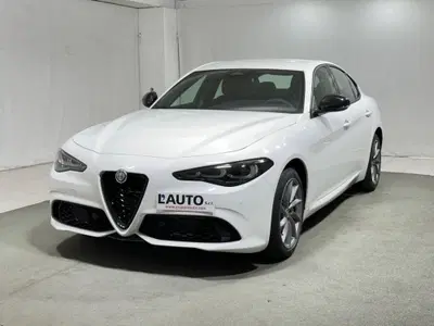 Alfa Romeo Giulia 2.2 t Sprint Q4 210cv auto nuova a Montagna in Valtellina