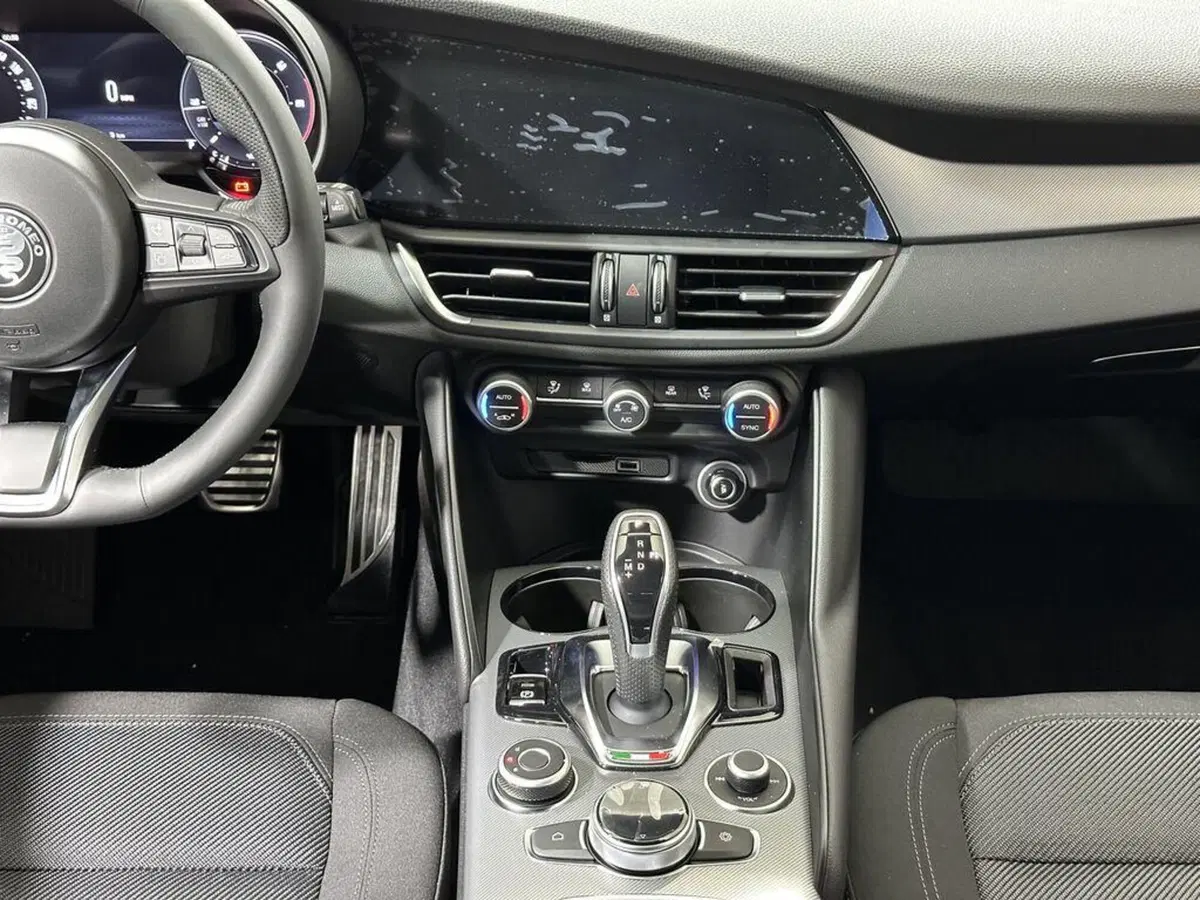 Alfa Romeo Giulia nuova a Sondrio (14)