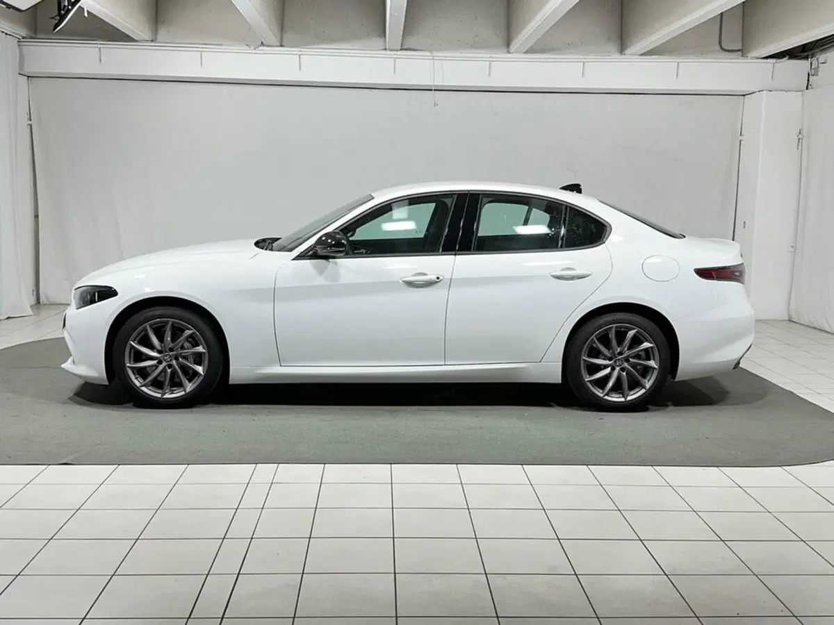 Alfa Romeo Giulia nuova a Sondrio (2)