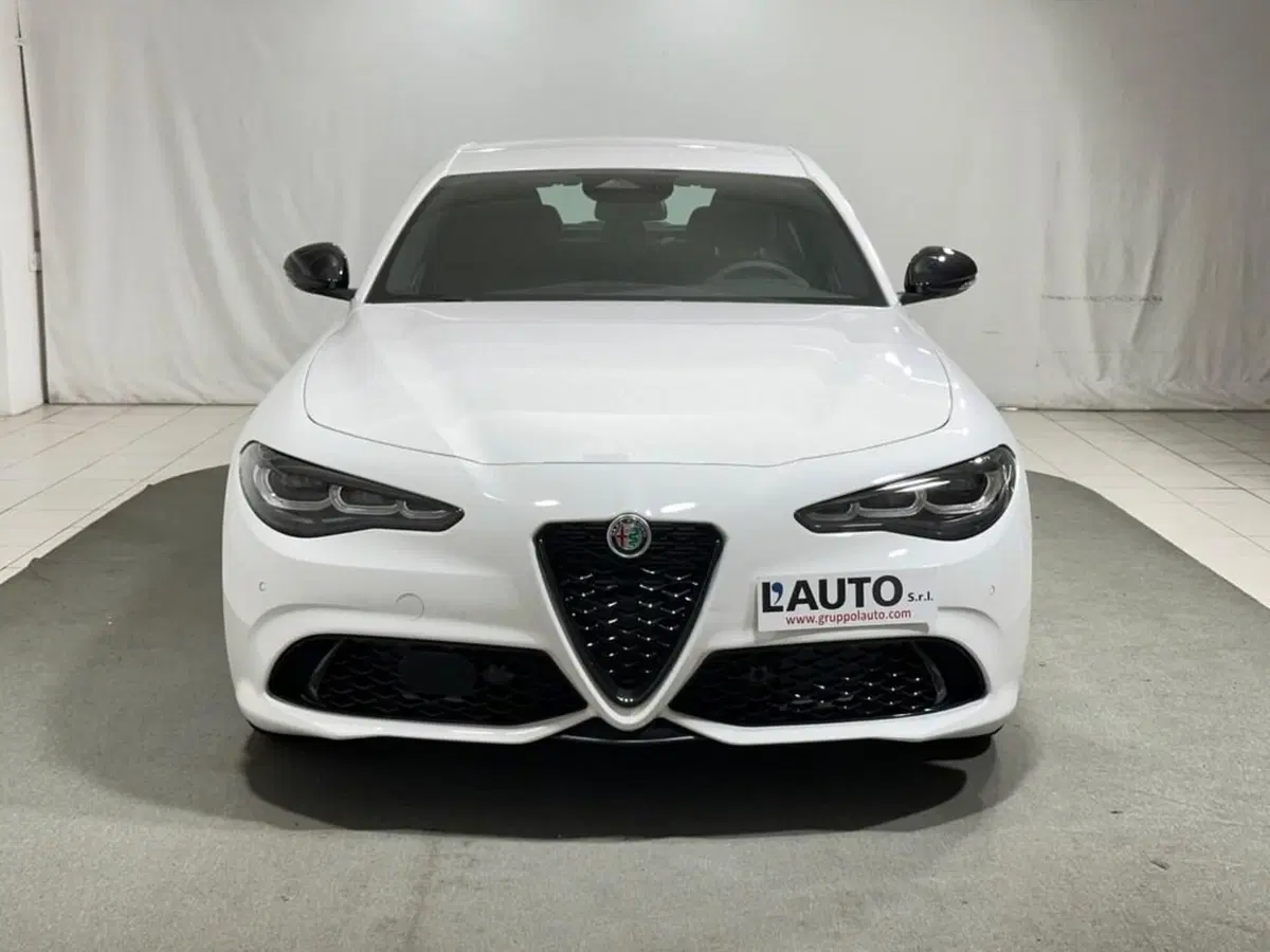 Alfa Romeo Giulia nuova a Sondrio (8)