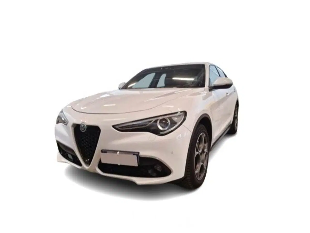 Alfa Romeo Stelvio usata a Bari
