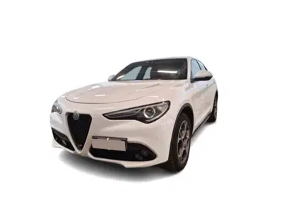 Alfa Romeo Stelvio Stelvio 2.2 Turbodiesel 190 CV AT8 Q4 Sprint del 2022 usata a Bari