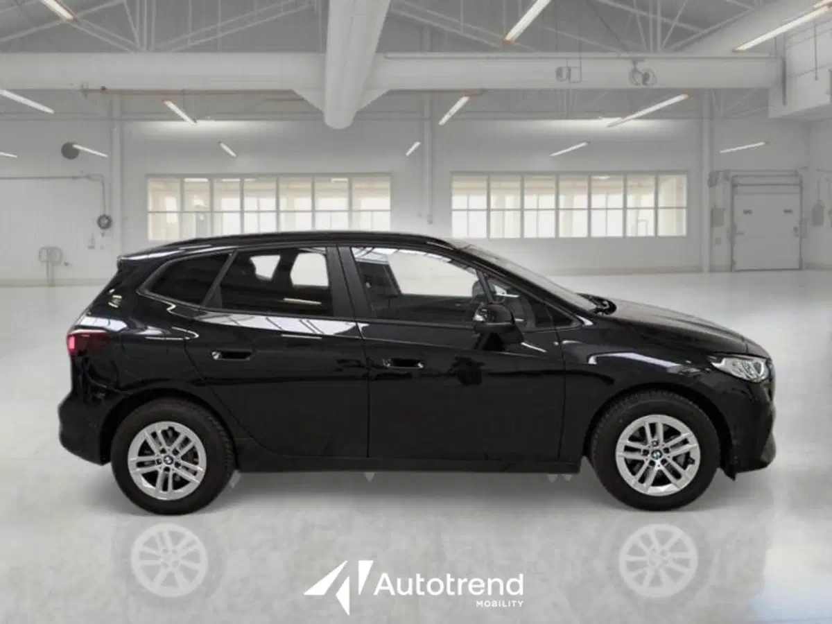 BMW Serie 2 Active Tourer usata a Bari (5)