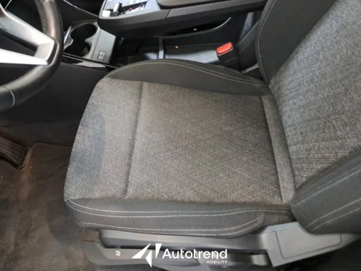 BMW Serie 2 Active Tourer usata a Bari (7)