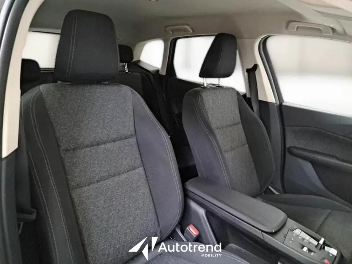 BMW Serie 2 Active Tourer usata a Bari (9)