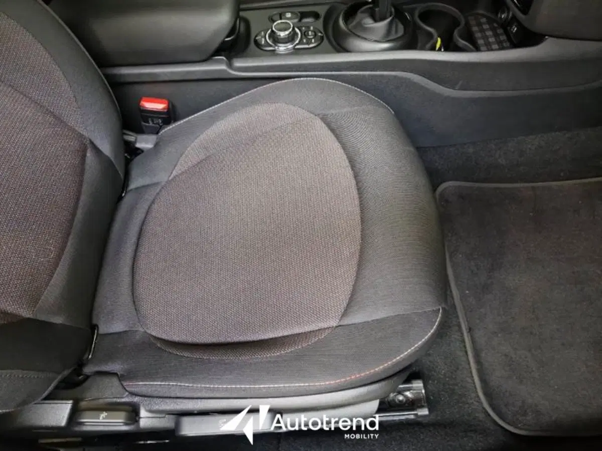 MINI Mini Clubman usata a Bari (9)