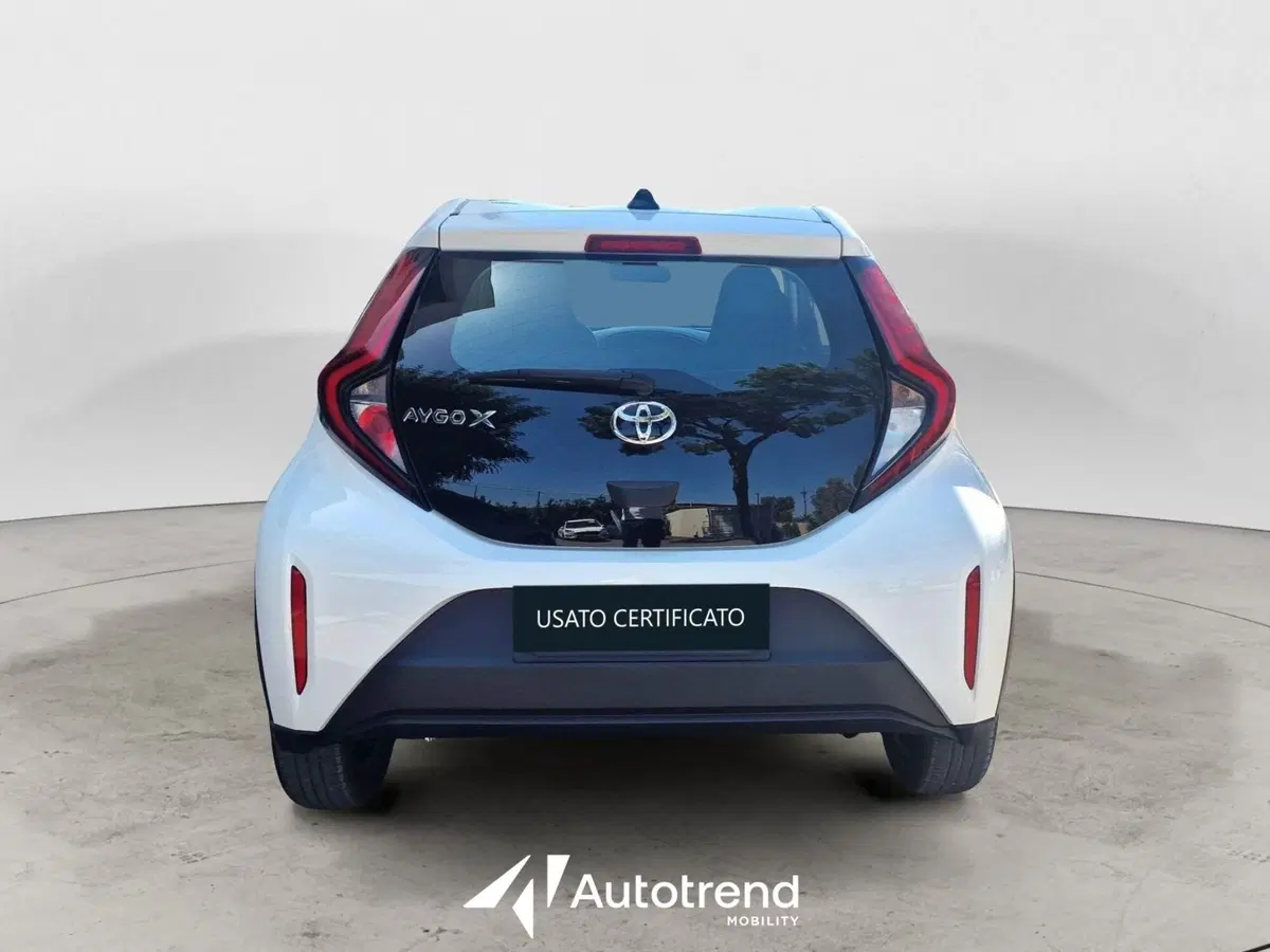 Toyota Aygo X usata a Bari (4)