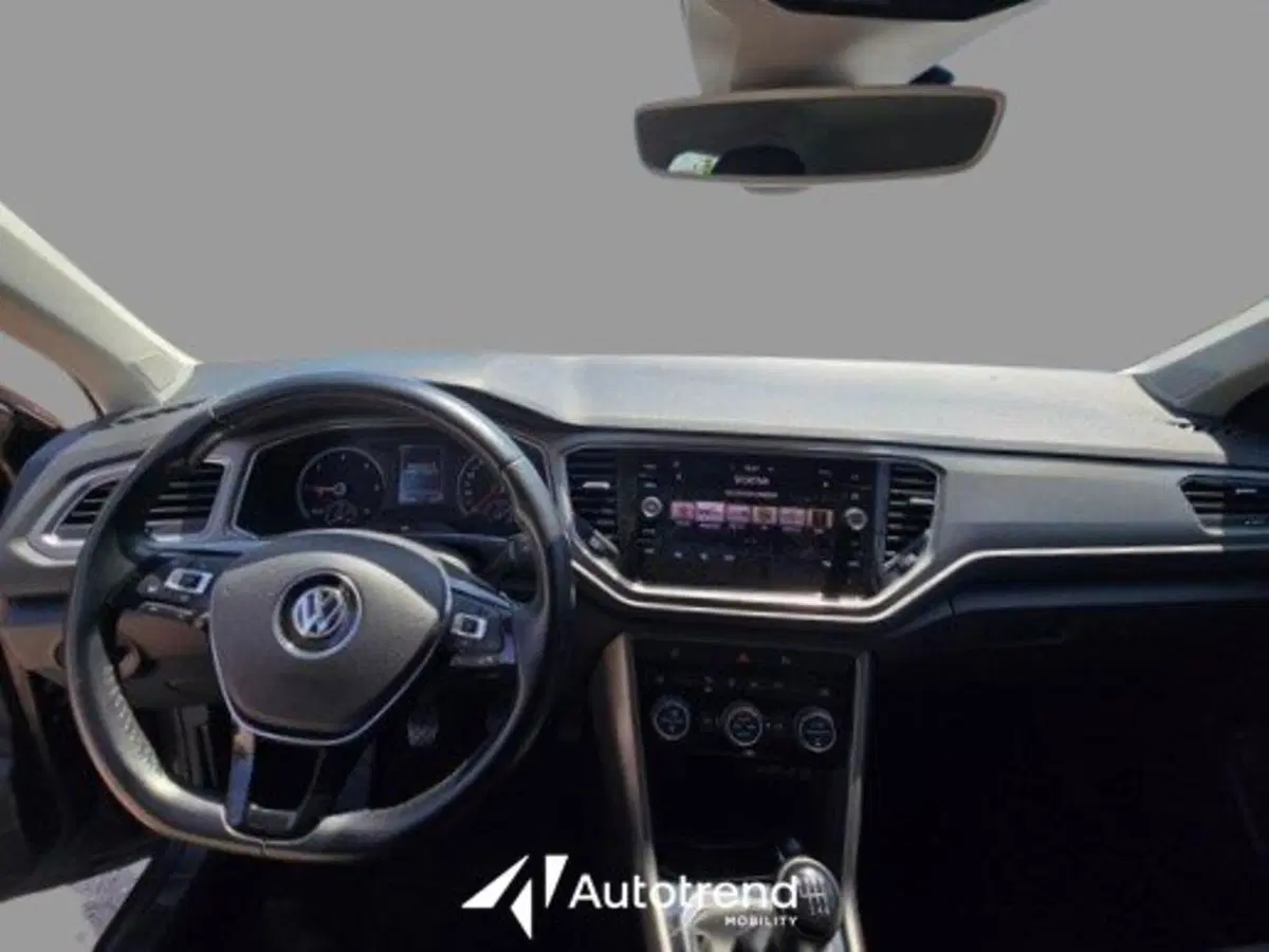 Volkswagen T-Roc usata a Bari (17)