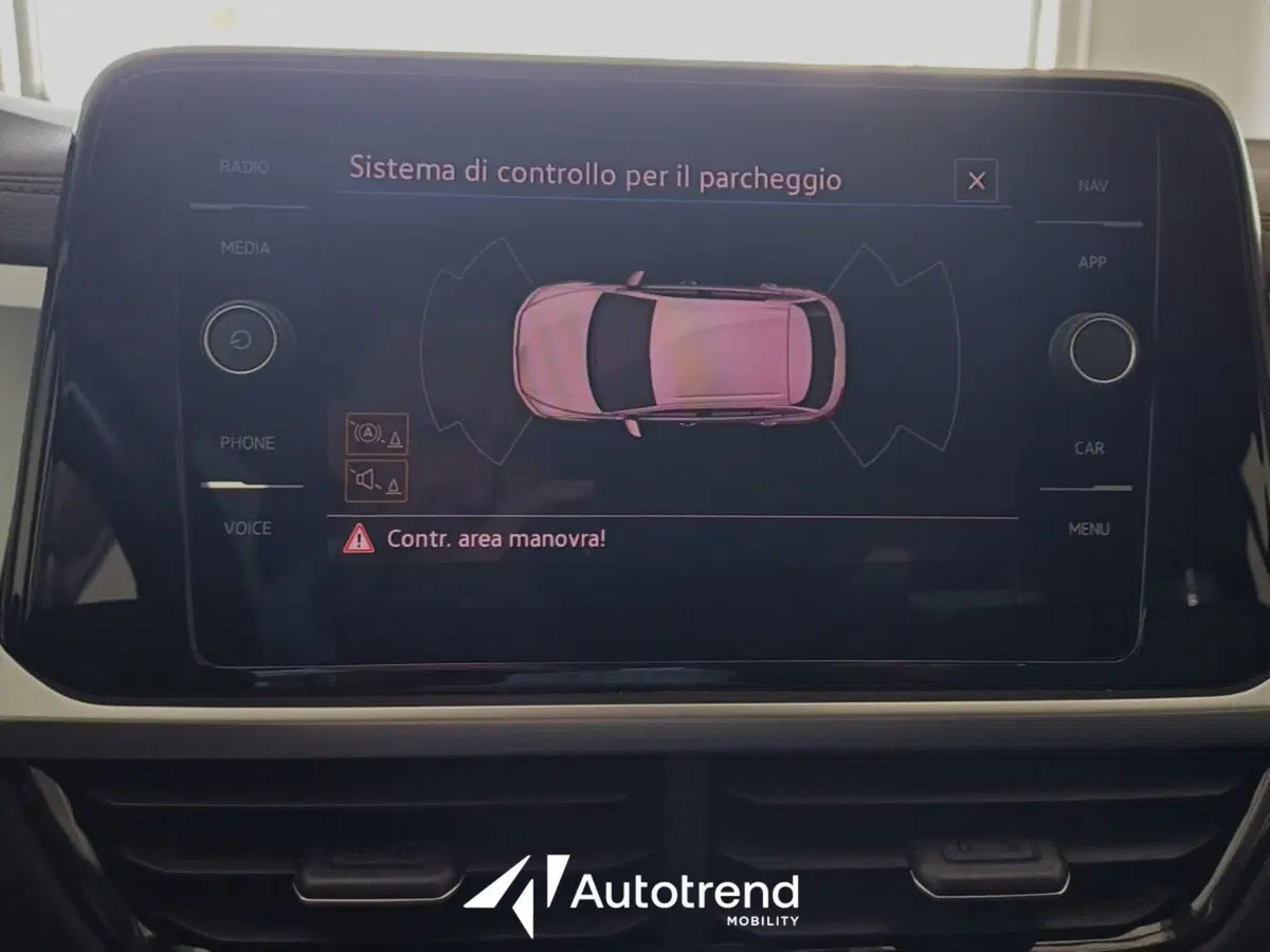 Volkswagen T-Roc usata a Bari (12)