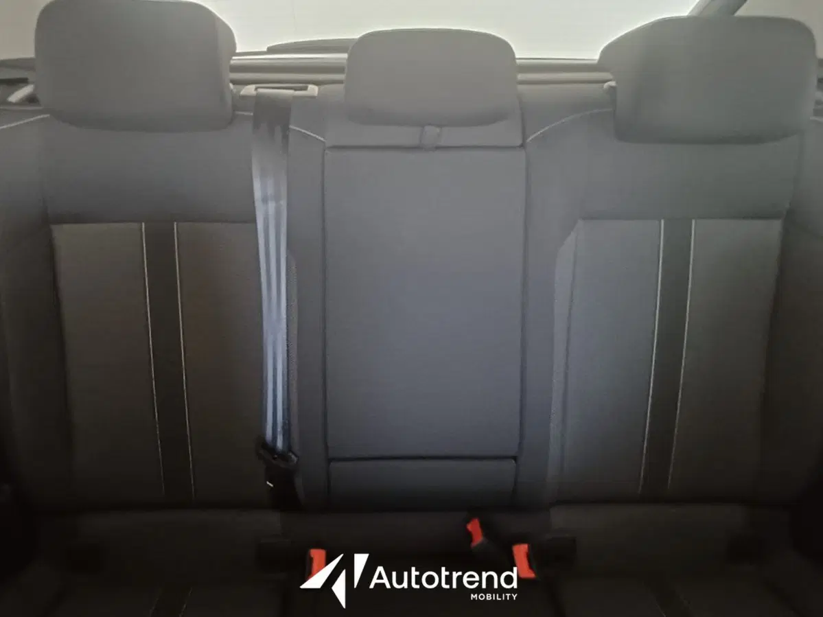 Volkswagen T-Roc usata a Bari (18)