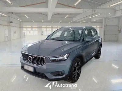 Volvo XC40 T4 Recharge Plug-in Hybrid Inscription del 2021 usata a Bari