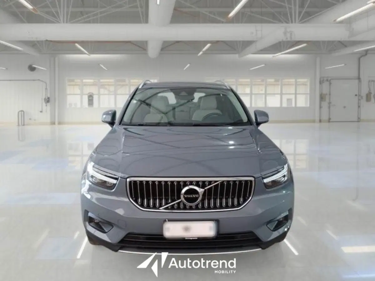 Volvo XC40 usata a Bari (3)