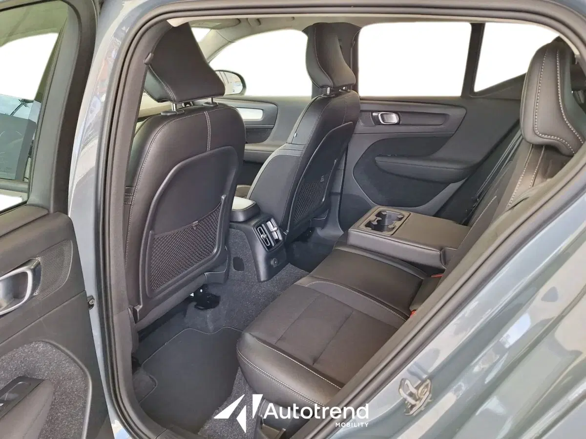 Volvo XC40 usata a Bari (15)