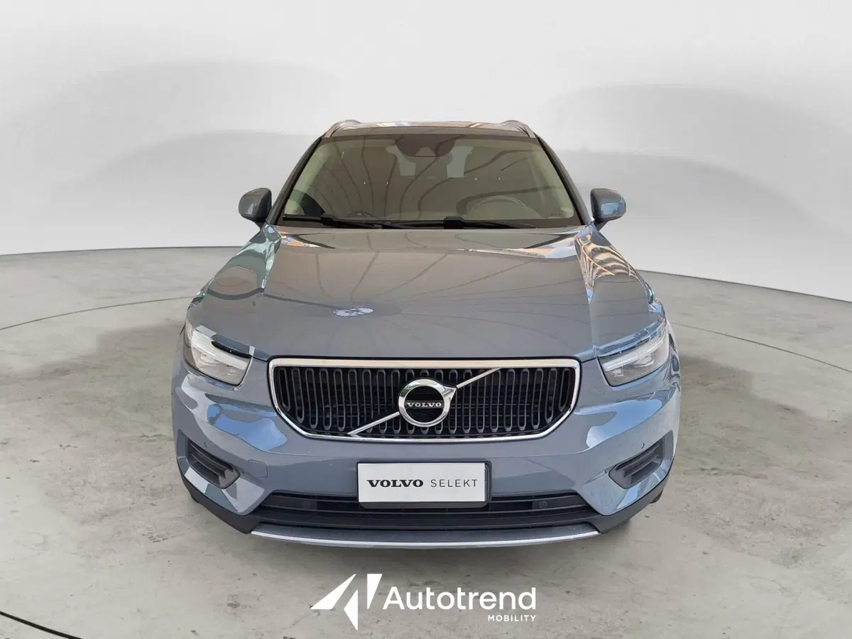 Volvo XC40 usata a Bari (3)