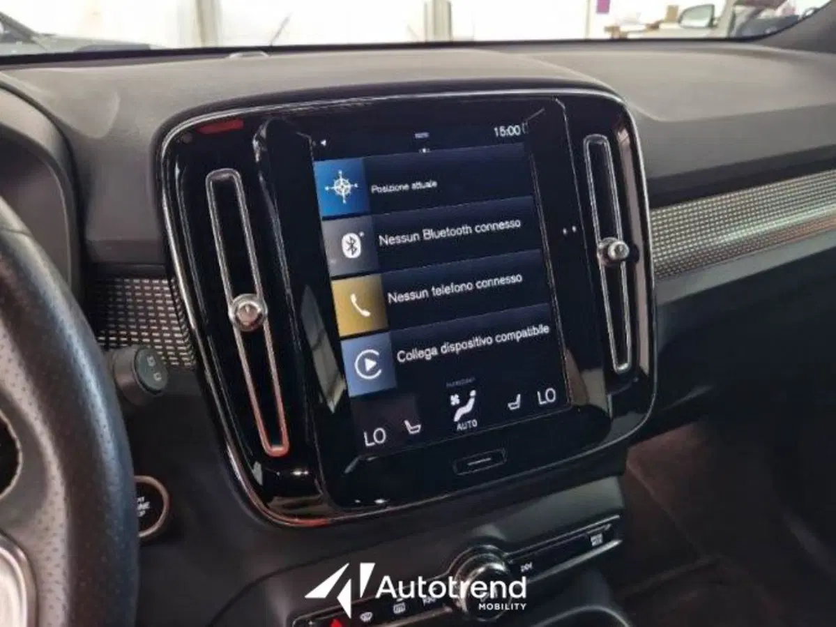 Volvo XC40 usata a Bari (10)