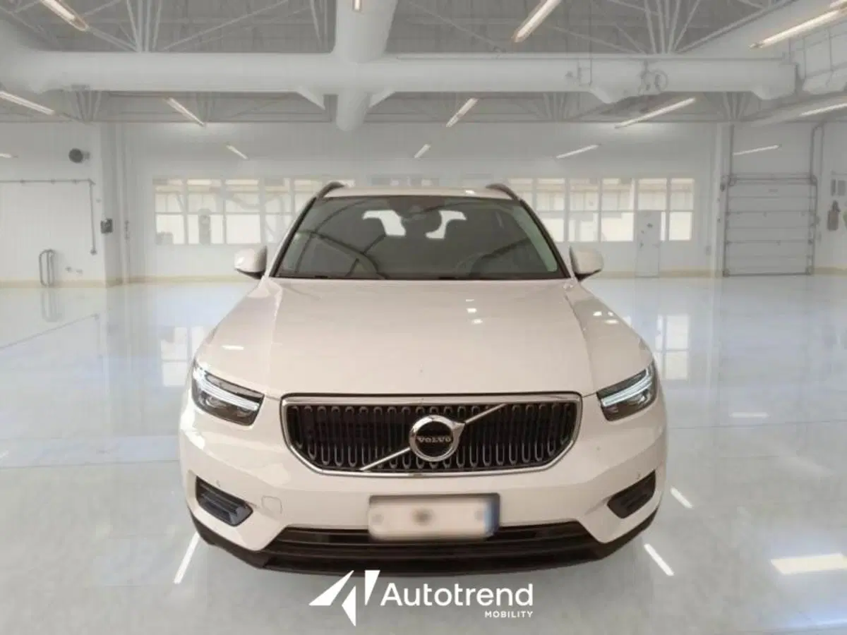 Volvo XC40 usata a Bari (3)