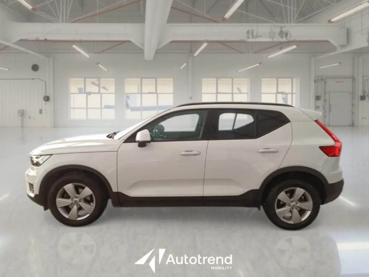 Volvo XC40 usata a Bari (4)