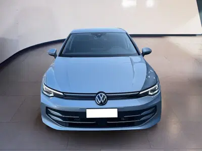 Volkswagen Golf 2.0 TDI 150 CV DSG SCR R-Line del 2024 usata a Torino
