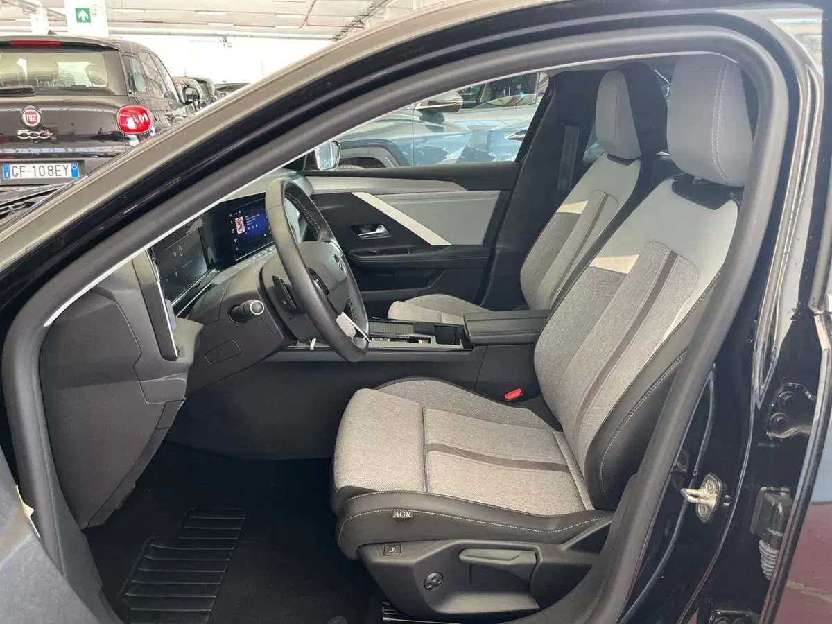 Opel Astra usata a Torino (10)