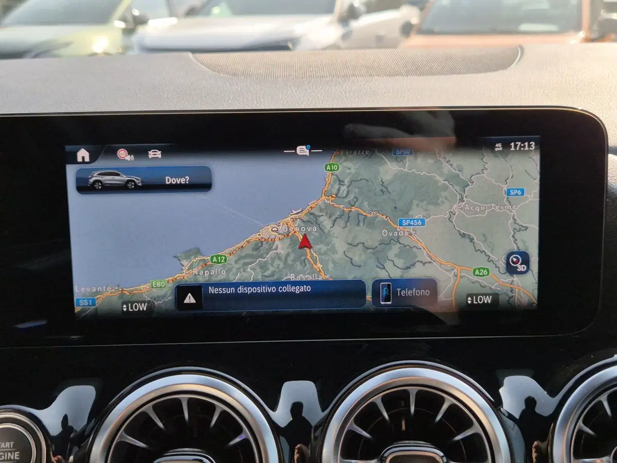 Mercedes-Benz GLA SUV usata  (11)