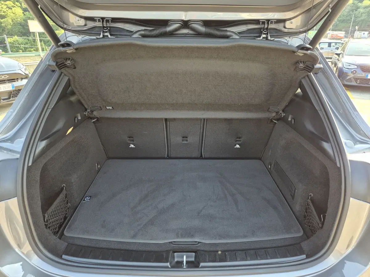 Mercedes-Benz GLA SUV usata  (12)