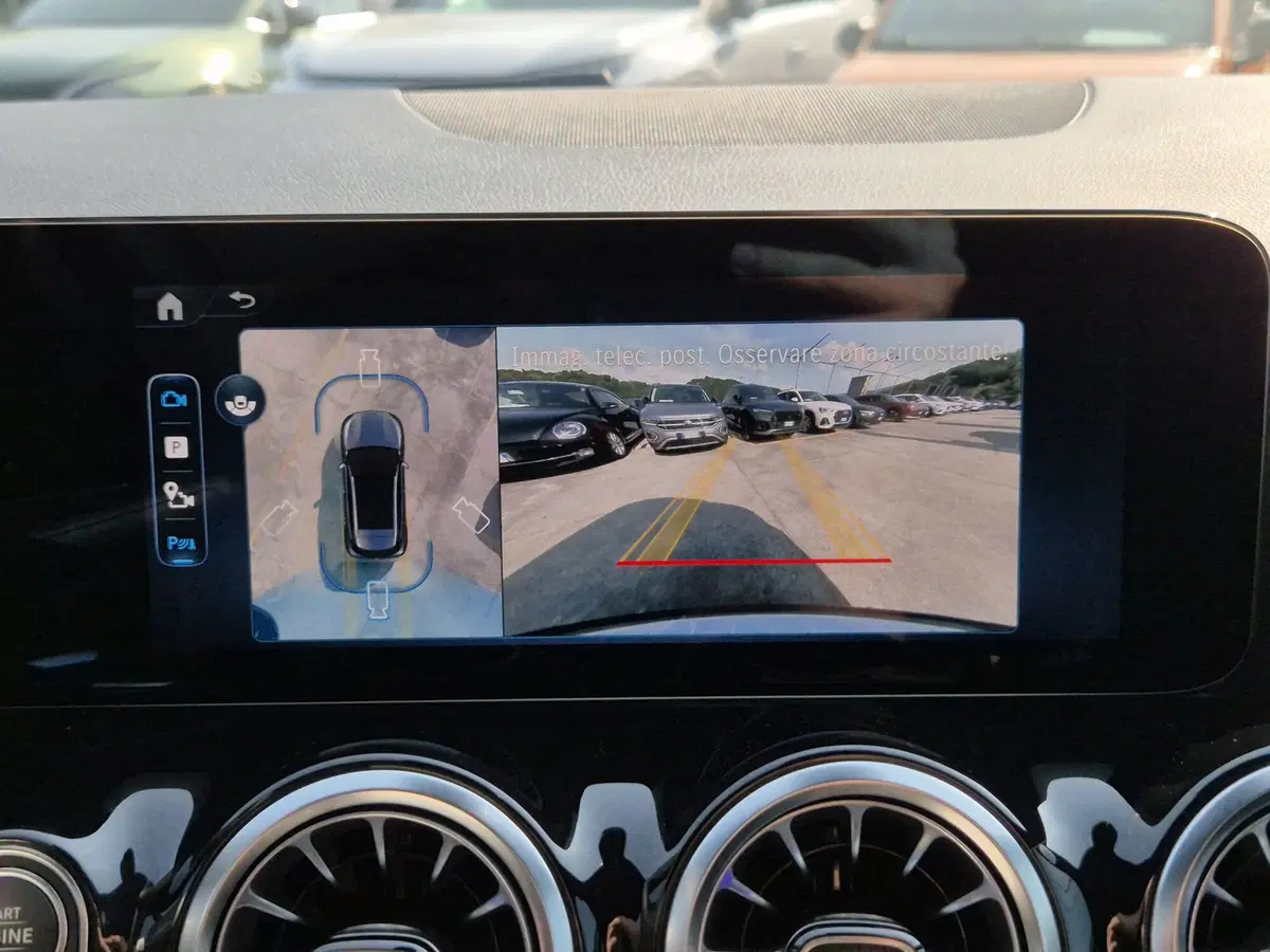 Mercedes-Benz GLA SUV usata  (15)