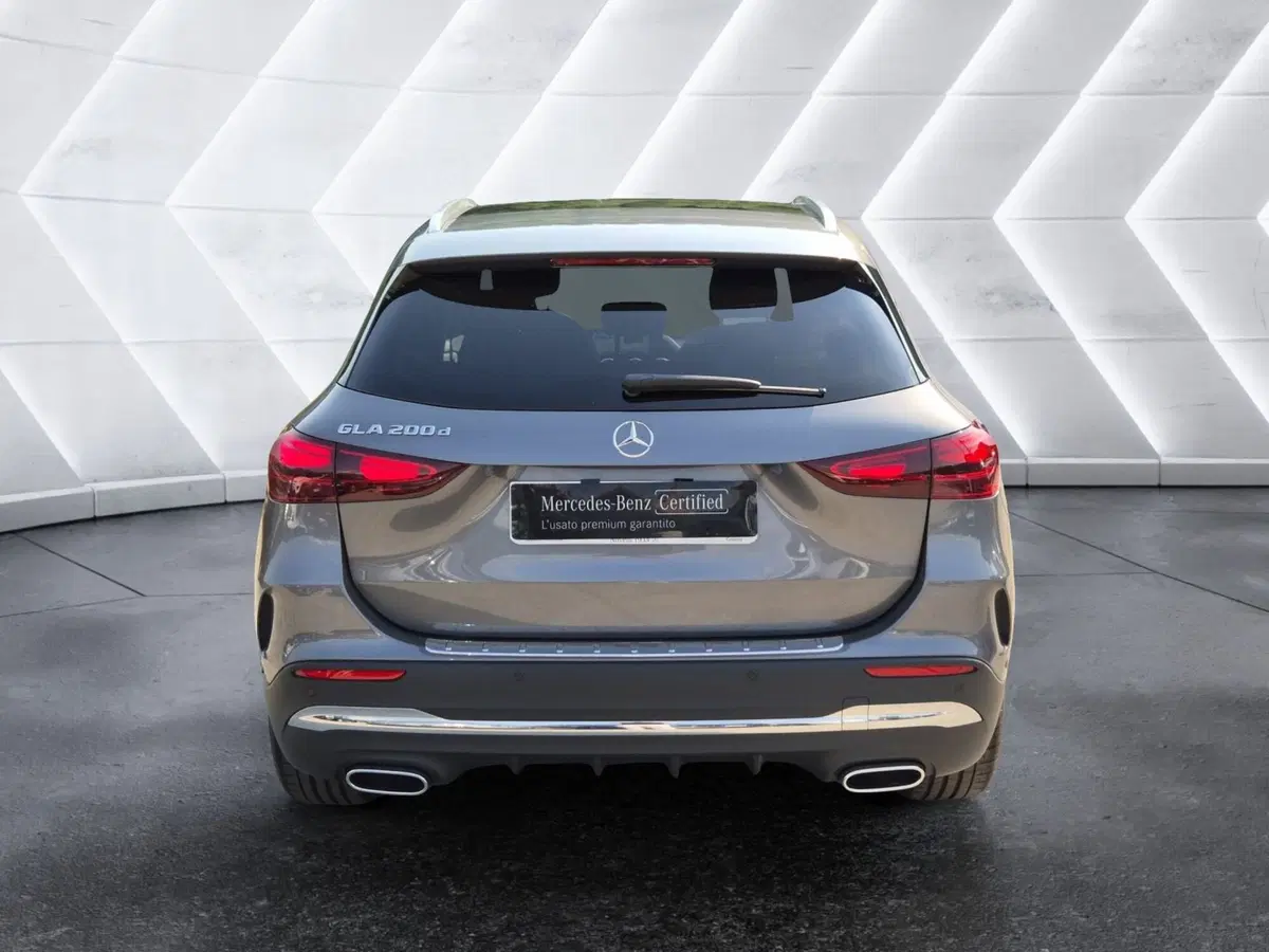 Mercedes-Benz GLA SUV usata  (3)