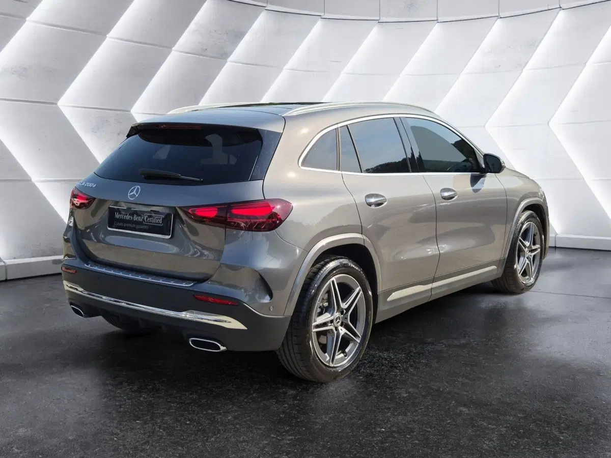 Mercedes-Benz GLA SUV usata  (4)