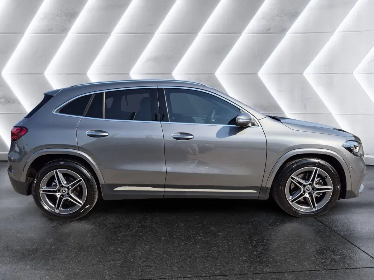 Mercedes-Benz GLA SUV usata  (5)