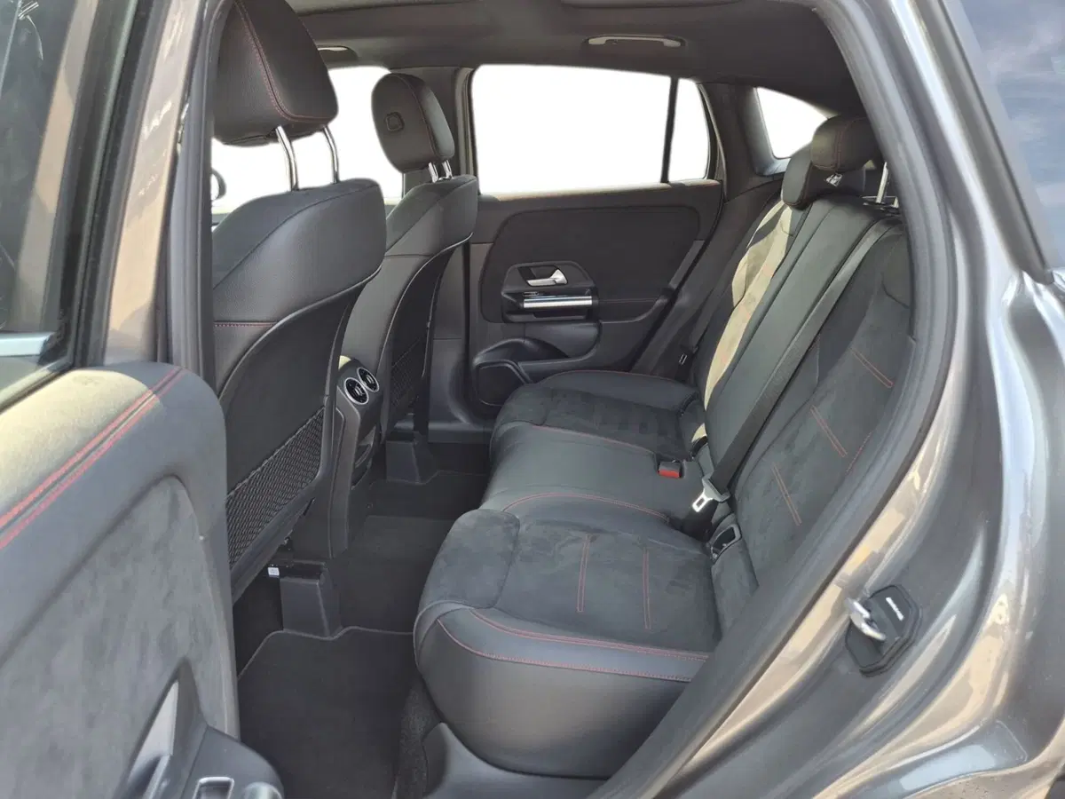 Mercedes-Benz GLA SUV usata  (7)