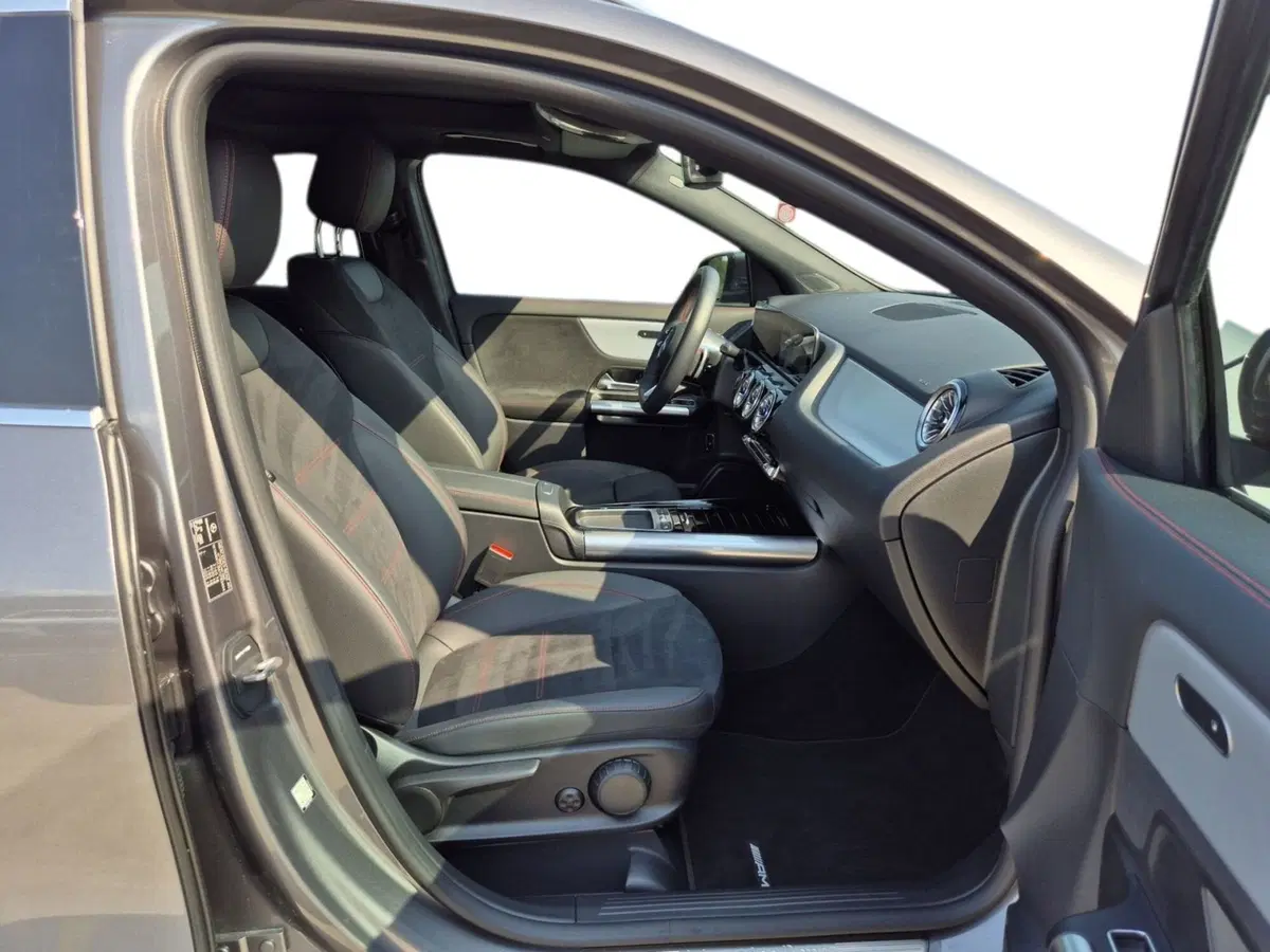 Mercedes-Benz GLA SUV usata  (9)