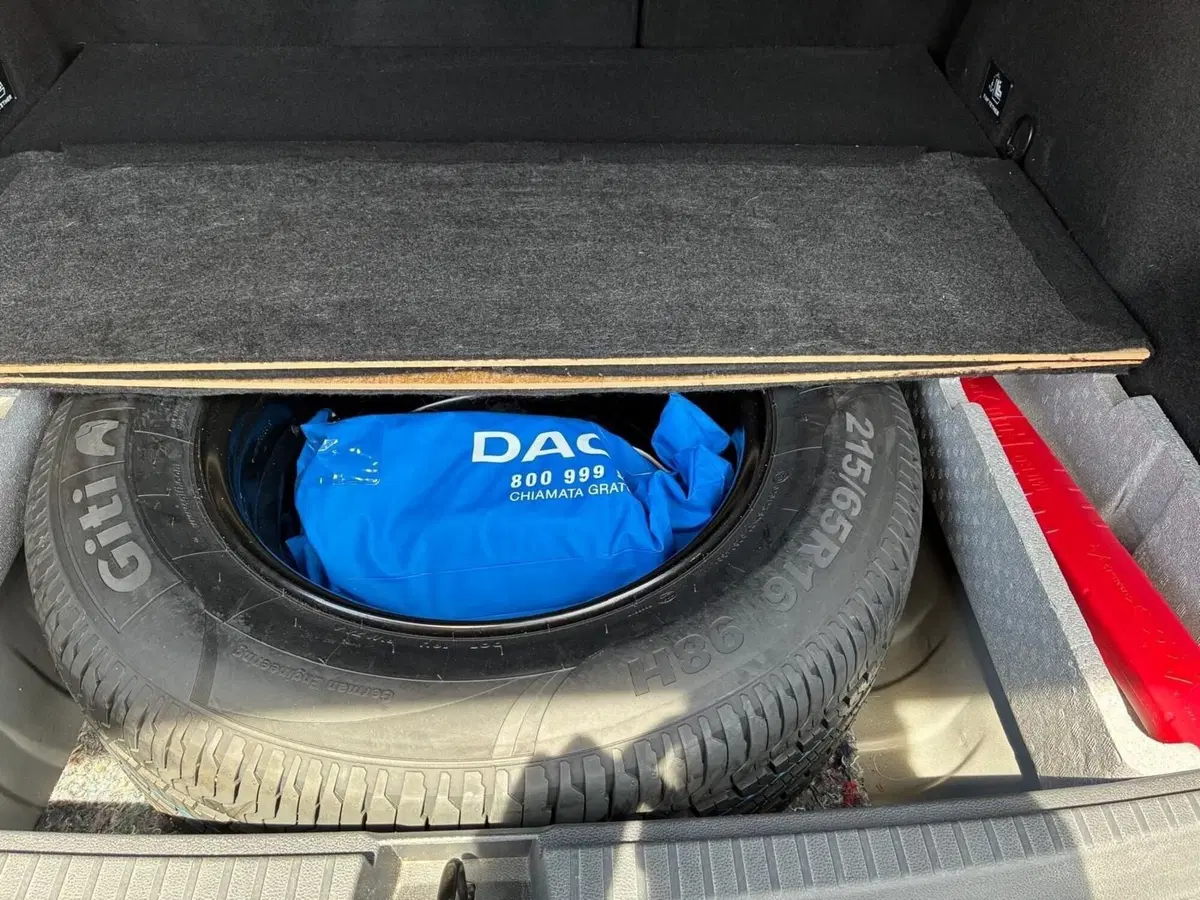 Dacia Duster usata a Prato (11)