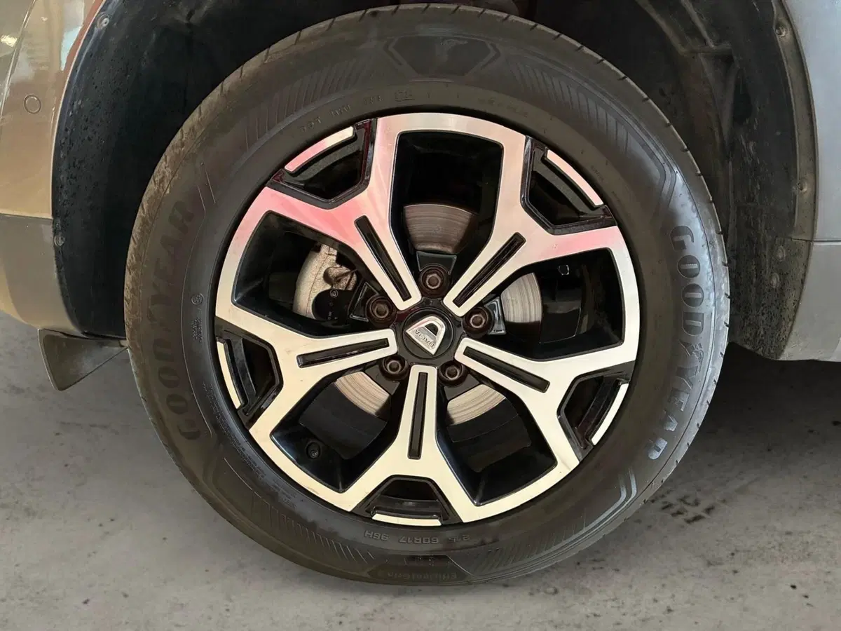 Dacia Duster usata a Prato (16)
