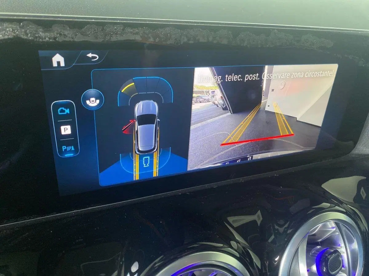 Mercedes-Benz GLA SUV usata a Bergamo (16)
