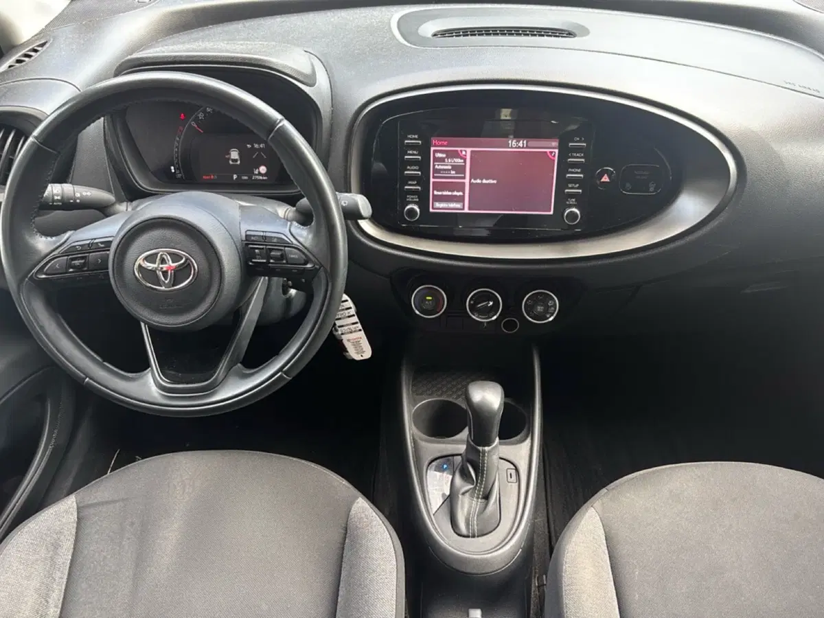 Toyota Aygo X usata a Bologna (9)