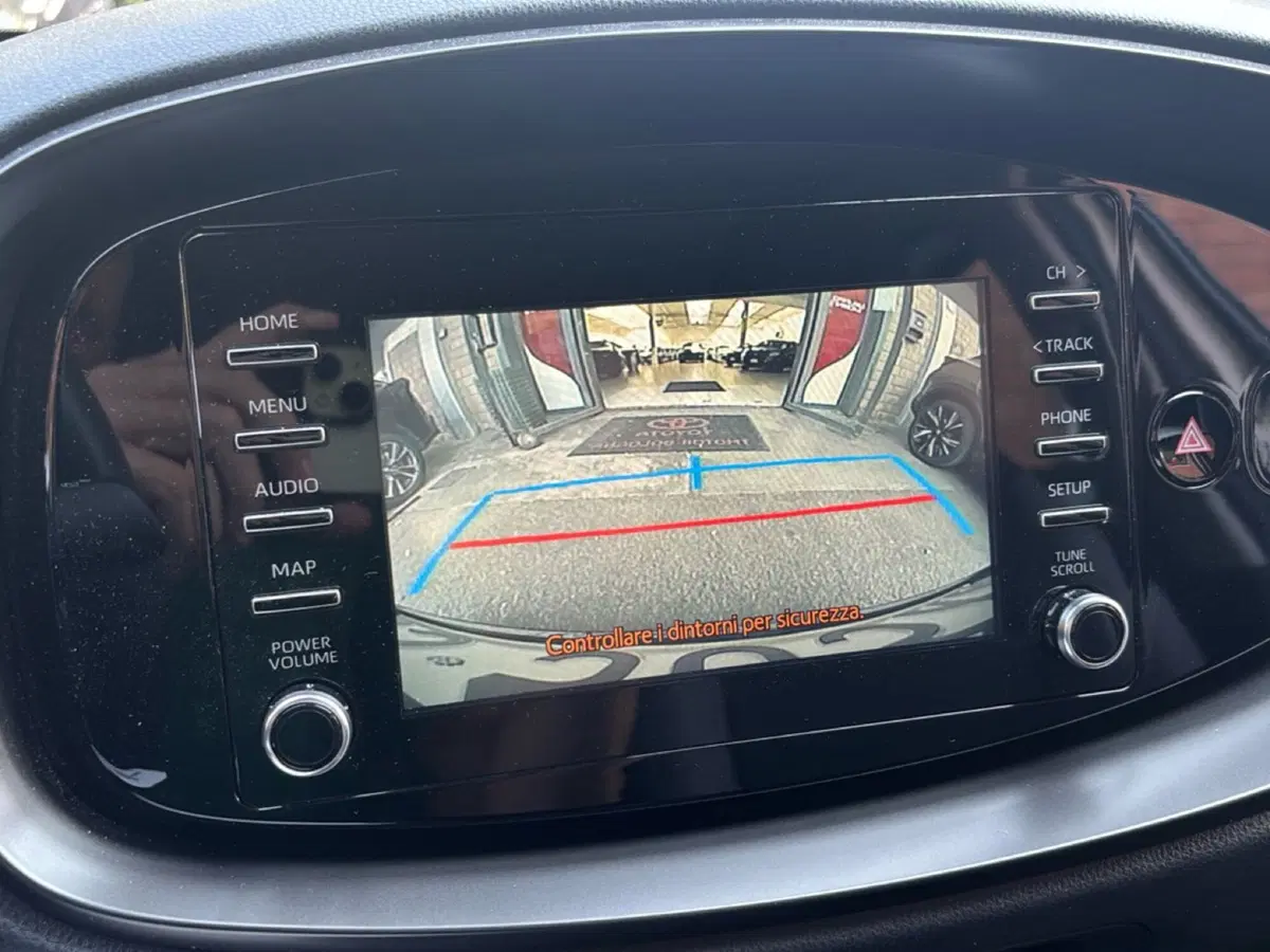 Toyota Aygo X usata a Bologna (12)