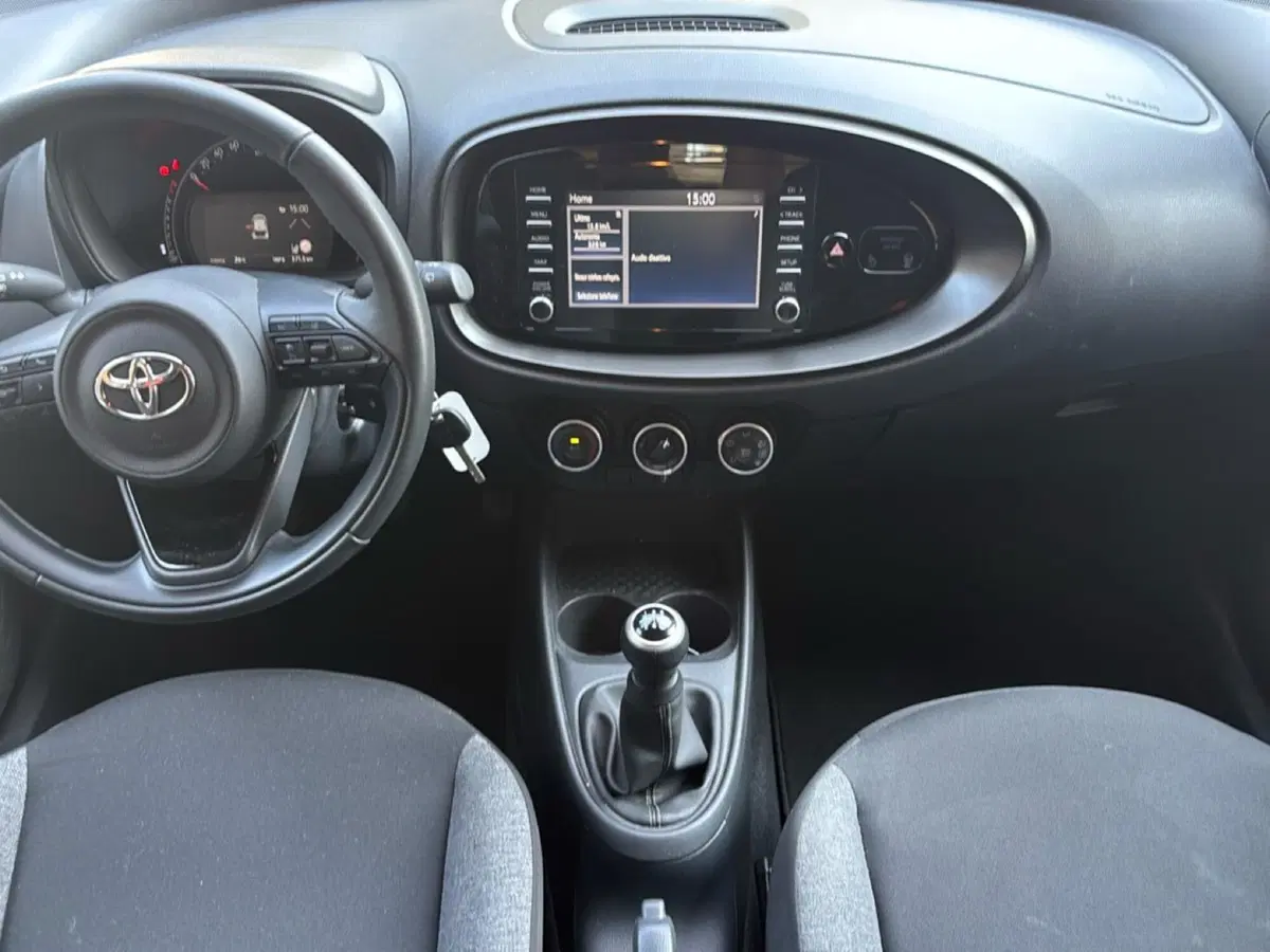 Toyota Aygo X usata a Bologna (9)