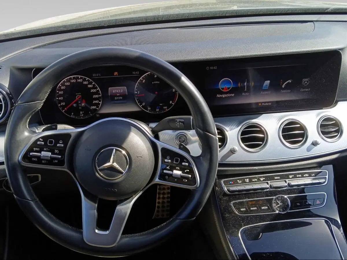 Mercedes-Benz Classe E usata a Siena (8)