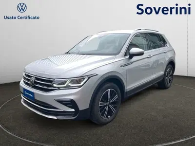 Volkswagen Tiguan 2.0 TSI DSG 4MOTION Elegance del 2022 usata a Bologna