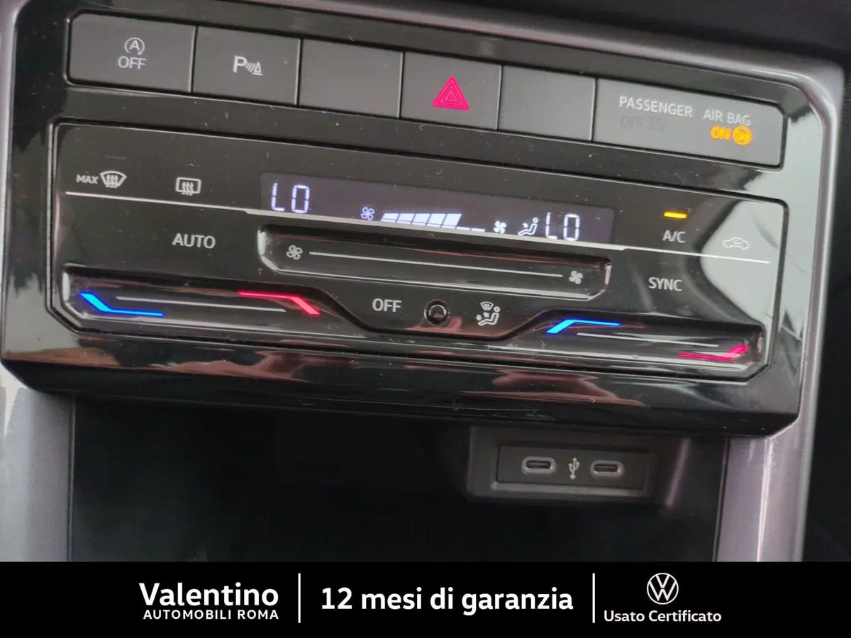Volkswagen T-Cross usata a Roma (16)