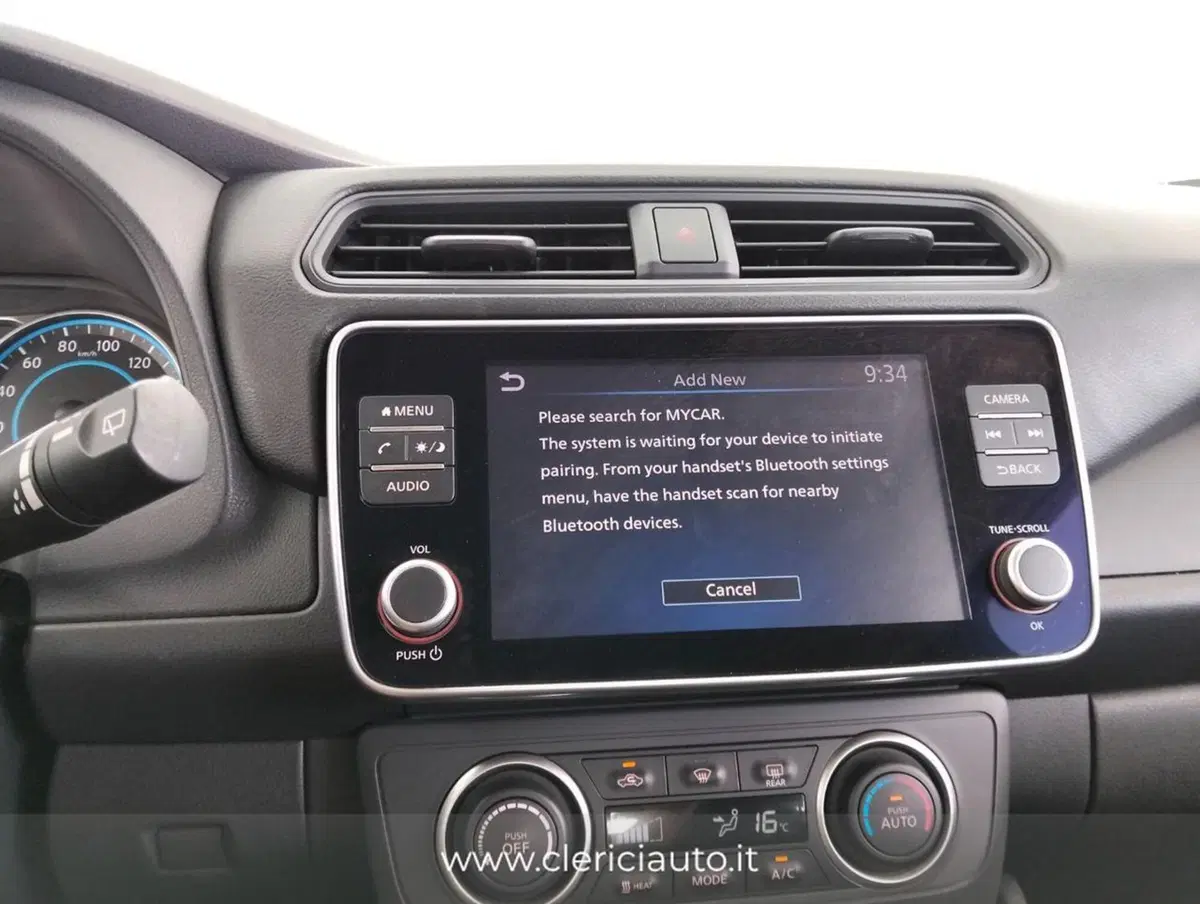 Nissan Leaf usata a Como (15)