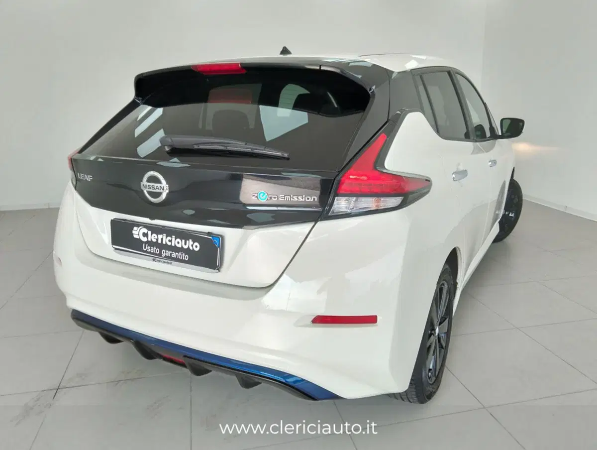 Nissan Leaf usata a Como (2)