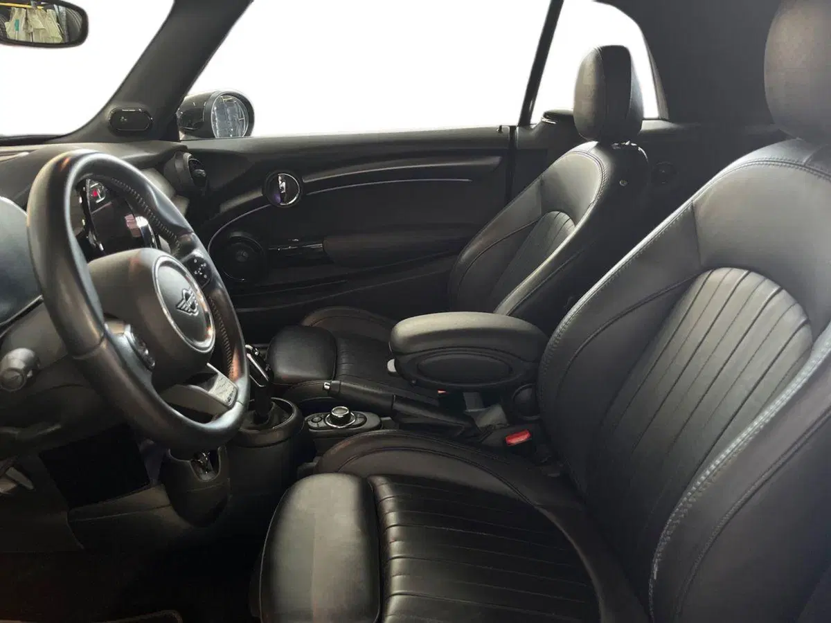 MINI Mini Cabrio usata a Bari (7)