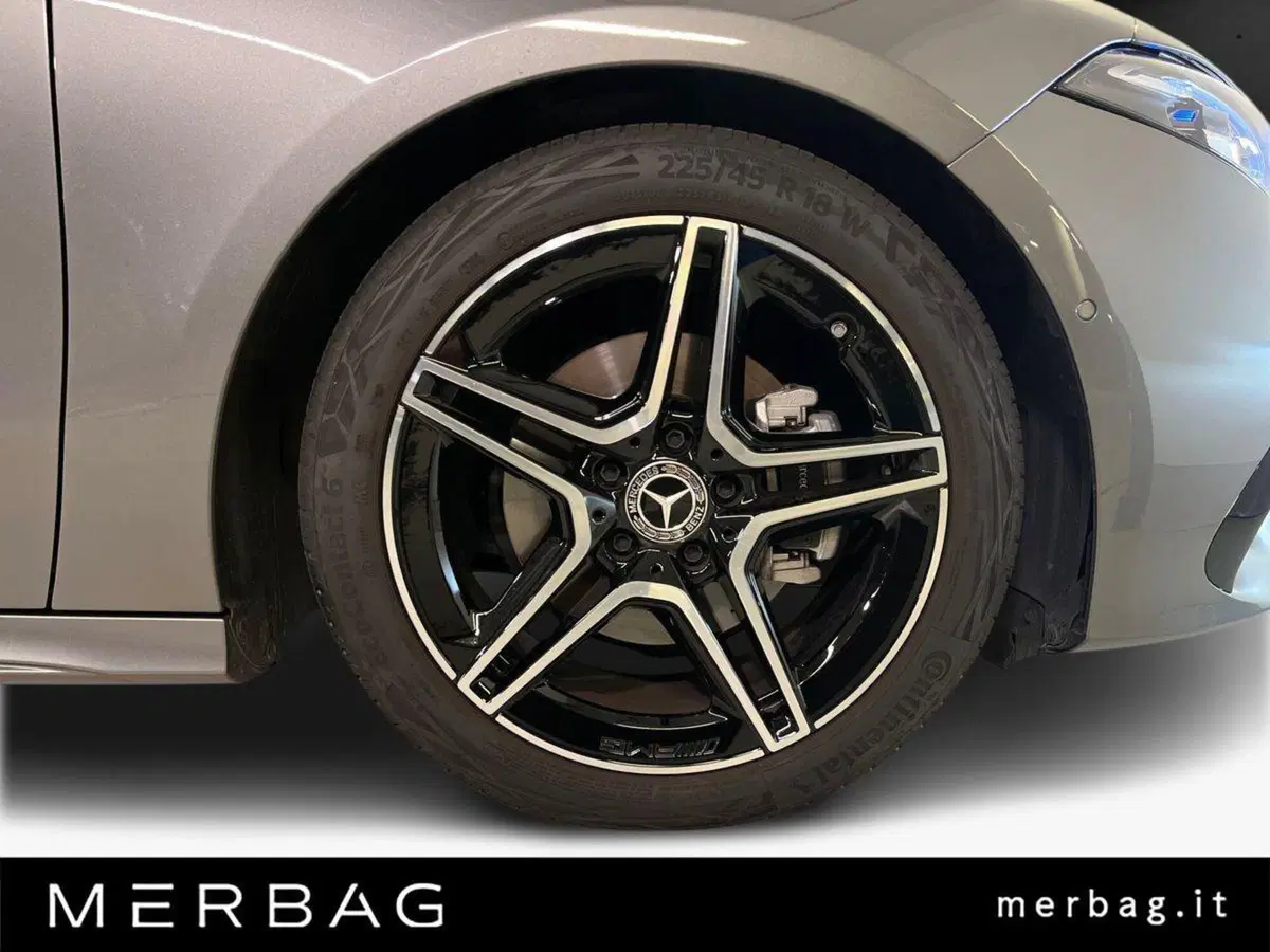 Mercedes-Benz Classe A usata a Milano (17)