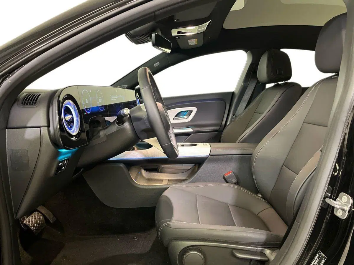 Mercedes-Benz CLA EQ usata a Milano (10)